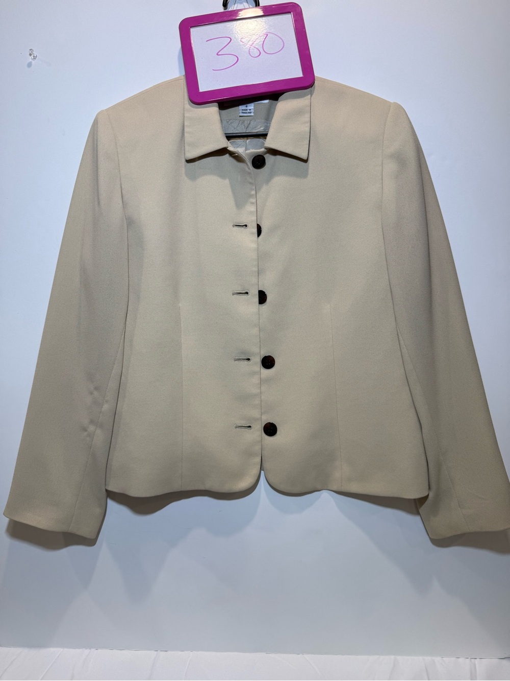 Chaus Beige Single-Breasted Button Jacket